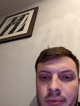 Ryanbigcock3194 online show from December 3, 1:24 am