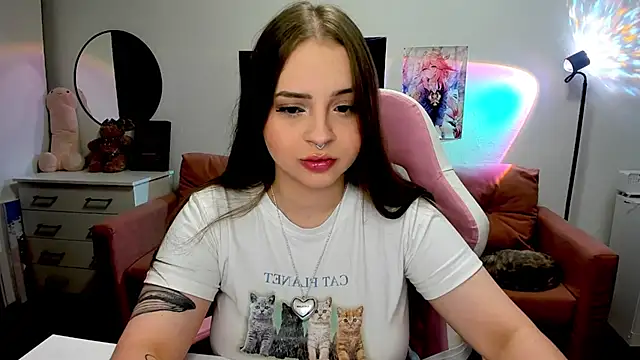 mistress lain online show from September 25, 7:50 pm