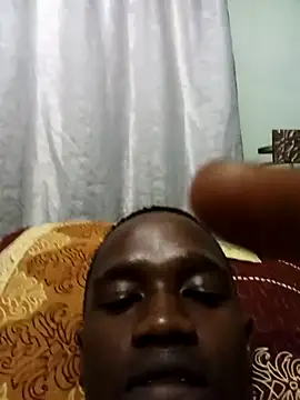 Snapshot of Thenaughtyboy360 chatting on March 22, 11:31 pm Thenaughtyboy360 online show from March 22, 11:31 pm