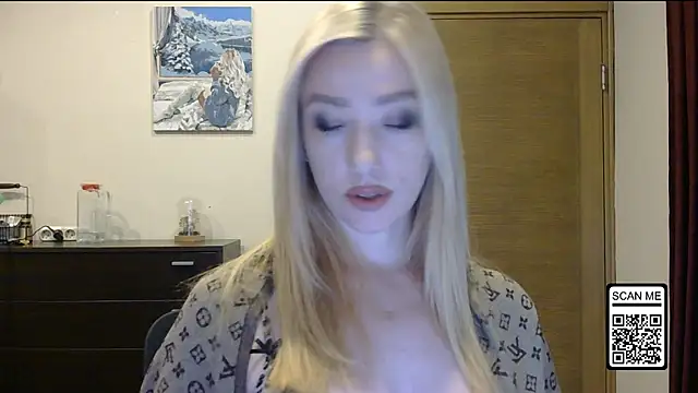 Wild Silk Desire online show from October 15, 1:55 pm