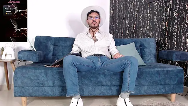 samuelcoopeer online show from November 22, 2:16 pm