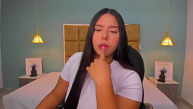 NaniXoxo18 online show from November 8, 1:00 pm