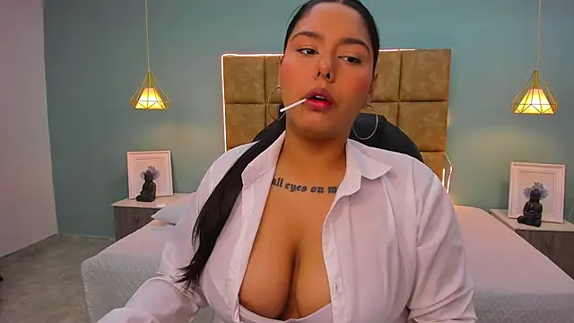 NaniXoxo18 online show from November 11, 1:11 pm