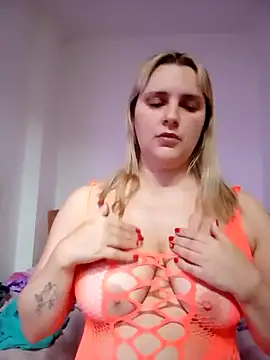 JessicaItalia online show from October 20, 12:05 pm