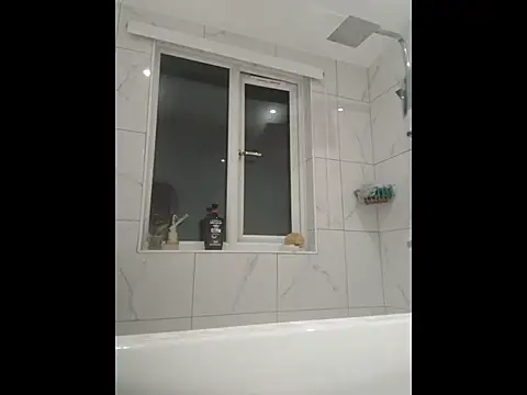 CloudyMuscleBeefy online show from October 28, 7:27 pm