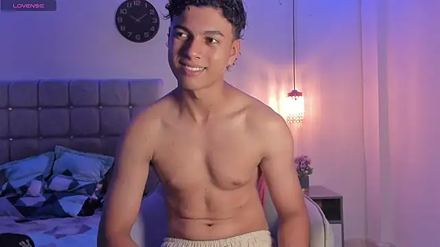 Santy Stump online show from September 10, 9:15 pm