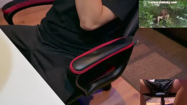 Snapshot of Nudistboyy22 chatting on September 29, 6:02 pm Nudistboyy22 online show from September 29, 6:02 pm