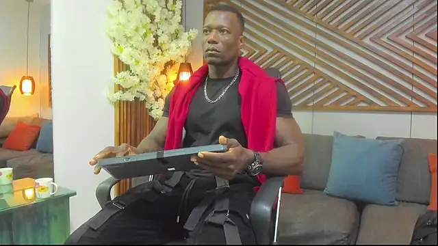 Snapshot of MarcusBlack_ chatting on October 3, 11:40 am MarcusBlack online show from October 3, 11:40 am