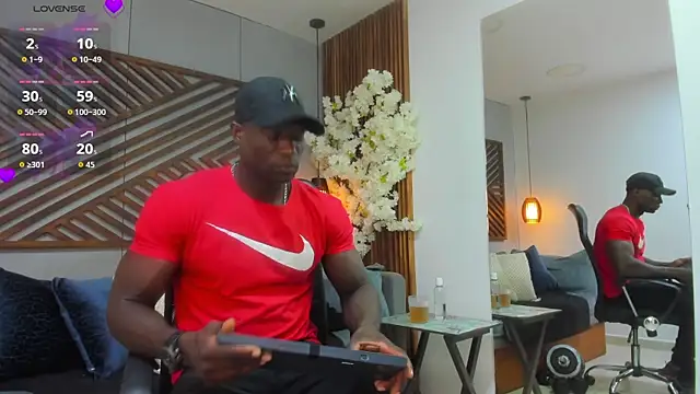 Snapshot of MarcusBlack_ chatting on October 15, 12:16 pm MarcusBlack online show from October 15, 12:16 pm