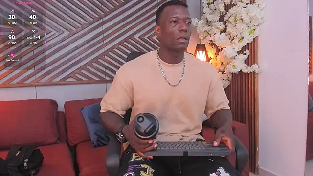 Snapshot of MarcusBlack_ chatting on November 2, 3:25 pm MarcusBlack online show from November 2, 3:25 pm