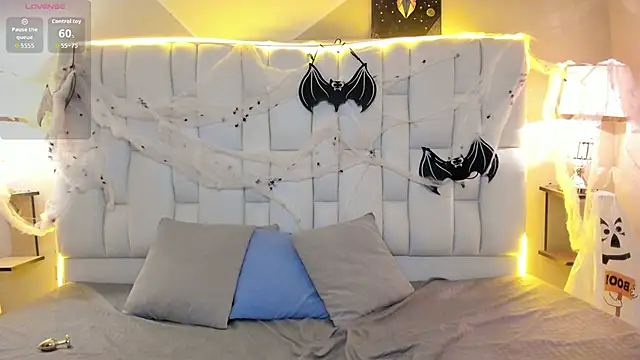 Amandacooper2 online show from October 28, 4:38 am