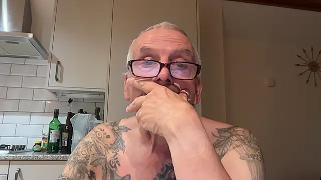 poggles online show from September 18, 6:48 am