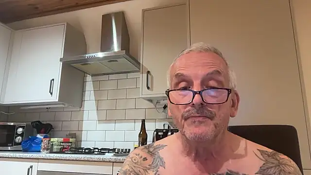 poggles online show from September 20, 8:48 am