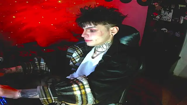 Snapshot of prince_x_dark chatting on September 24, 4:05 am prince x dark online show from September 24, 4:05 am