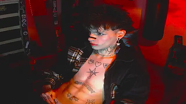 Snapshot of prince_x_dark chatting on November 7, 4:12 am prince x dark online show from November 7, 4:12 am