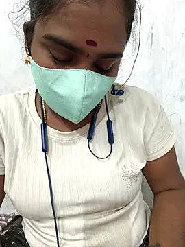 Snapshot of Tamil_riyalini12 chatting on September 9, 4:56 am Tamil riyalini12 online show from September 9, 4:56 am