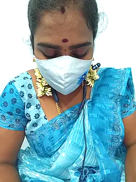 Snapshot of Tamil_riyalini12 chatting on September 22, 12:07 pm Tamil riyalini12 online show from September 22, 12:07 pm