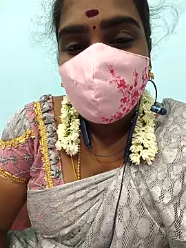 Snapshot of Tamil_riyalini12 chatting on September 23, 5:27 pm Tamil riyalini12 online show from September 23, 5:27 pm