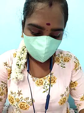 Snapshot of Tamil_riyalini12 chatting on September 25, 12:31 pm Tamil riyalini12 online show from September 25, 12:31 pm