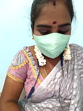 Snapshot of Tamil_riyalini12 chatting on September 27, 5:29 pm Tamil riyalini12 online show from September 27, 5:29 pm