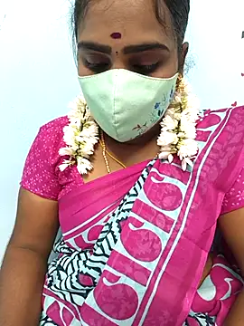 Snapshot of Tamil_riyalini12 chatting on October 1, 6:25 pm Tamil riyalini12 online show from October 1, 6:25 pm