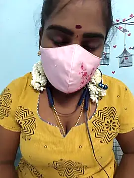 Snapshot of Tamil_riyalini12 chatting on October 4, 6:06 pm Tamil riyalini12 online show from October 4, 6:06 pm