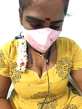 Snapshot of Tamil_riyalini12 chatting on October 16, 1:56 pm Tamil riyalini12 online show from October 16, 1:56 pm