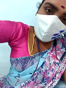 Snapshot of Tamil_riyalini12 chatting on October 25, 11:29 am Tamil riyalini12 online show from October 25, 11:29 am