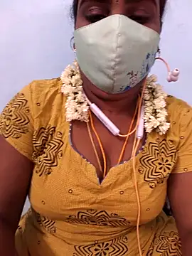 Snapshot of Tamil_riyalini12 chatting on November 1, 11:23 am Tamil riyalini12 online show from November 1, 11:23 am