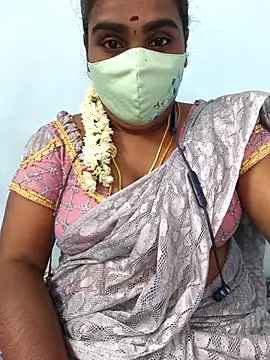 Snapshot of Tamil_riyalini12 chatting on December 4, 5:21 pm Tamil riyalini12 online show from December 4, 5:21 pm