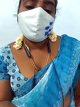 Snapshot of Tamil_riyalini12 chatting on December 15, 5:39 pm Tamil riyalini12 online show from December 15, 5:39 pm