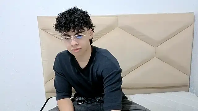 Kei Dream online show from September 19, 3:30 am