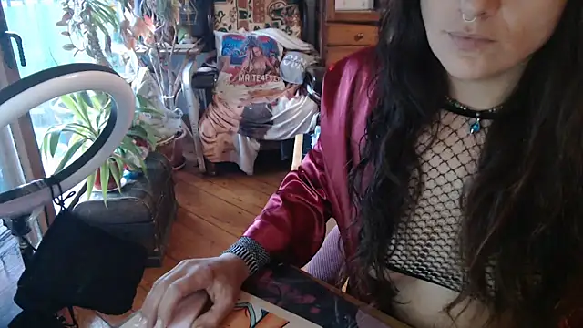 Snapshot of Maite4ever chatting on November 15, 3:30 pm Maite4ever online show from November 15, 3:30 pm