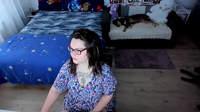 Snapshot of Squirt_Kimm chatting on November 28, 10:18 am Squirt Kimm online show from November 28, 10:18 am