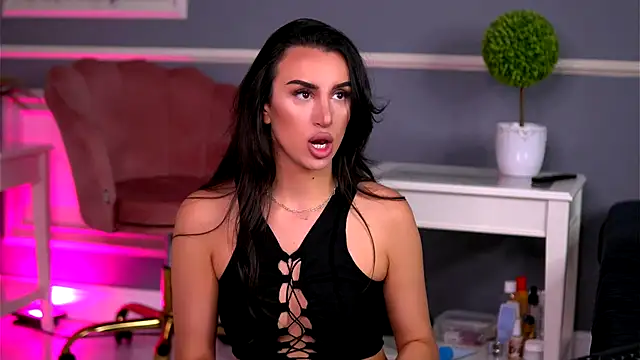 LucyxRios online show from September 12, 9:15 pm