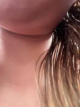 sara calderon online show from October 24, 1:18 pm