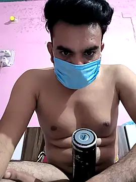 Snapshot of Riyansh_mehta chatting on October 7, 5:54 pm Riyansh mehta online show from October 7, 5:54 pm