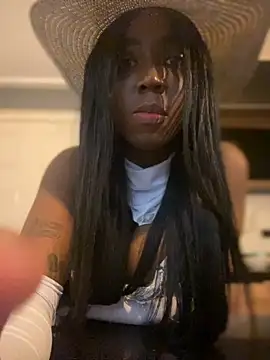 Alexia 24 online show from November 1, 3:30 am