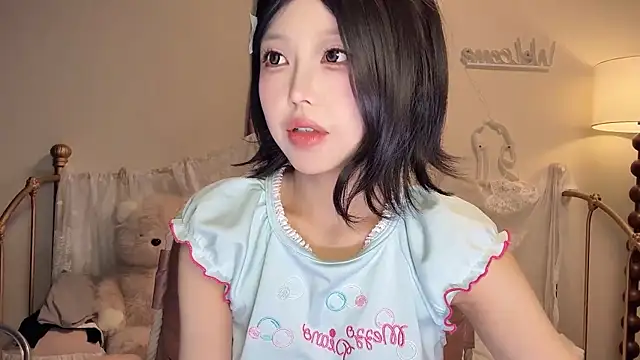 kiraa-0051 online show from November 12, 3:45 pm