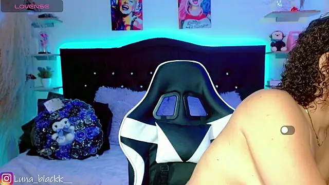 Luna blackk online show from September 25, 9:07 pm