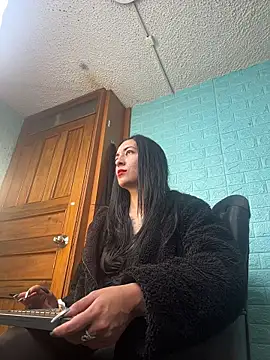 SALOME KORLAND online show from September 24, 12:30 pm