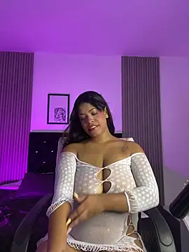 ashlycarteer online show from November 12, 7:13 pm