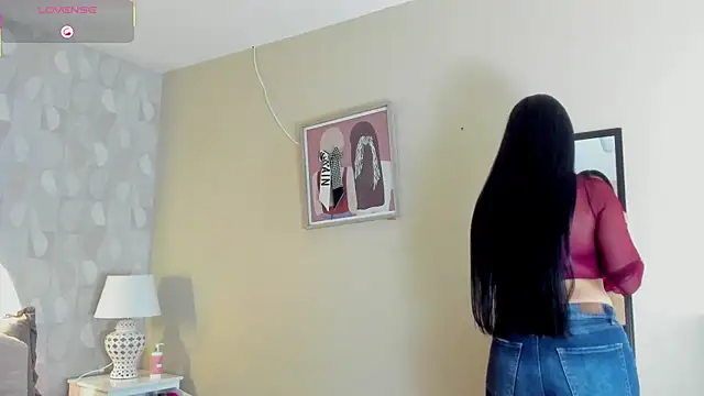 isabella milf  online show from October 11, 7:12 pm