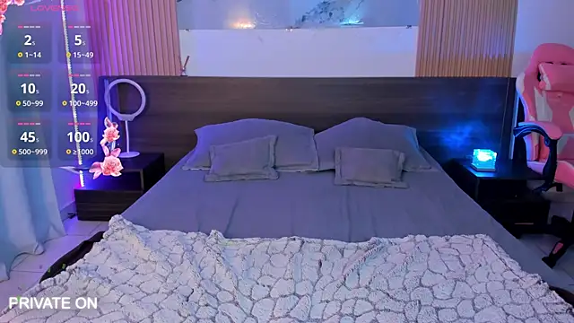 Snapshot of samanthaa_moon chatting on September 24, 10:46 pm samanthaa moon online show from September 24, 10:46 pm