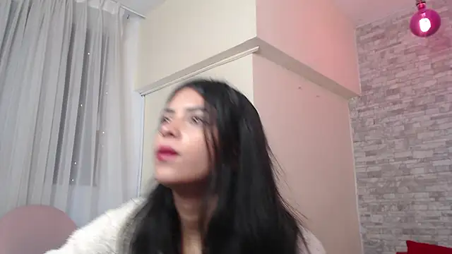 Stephany Rodriguez online show from September 12, 1:44 pm