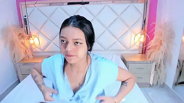 Lucianaa Collins online show from September 16, 12:17 pm