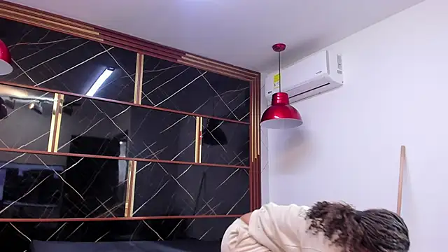 Snapshot of HannyThompson chatting on October 3, 12:46 pm HannyThompson online show from October 3, 12:46 pm