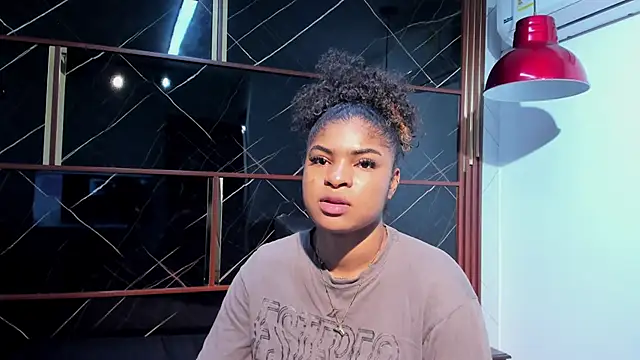 Snapshot of HannyThompson chatting on October 16, 12:17 pm HannyThompson online show from October 16, 12:17 pm