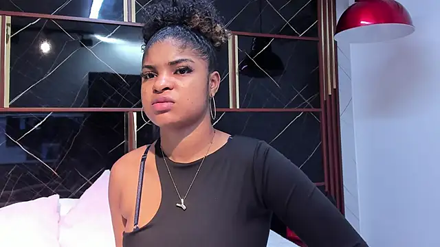 Snapshot of HannyThompson chatting on October 29, 12:29 pm HannyThompson online show from October 29, 12:29 pm