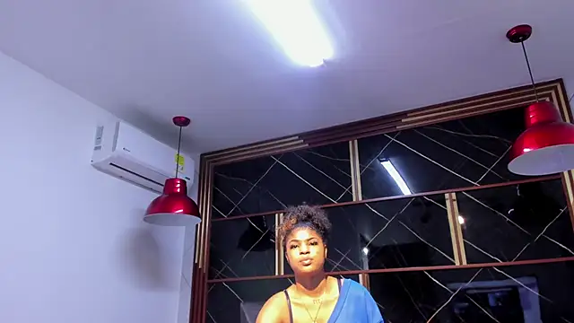 Snapshot of HannyThompson chatting on October 30, 12:17 pm HannyThompson online show from October 30, 12:17 pm